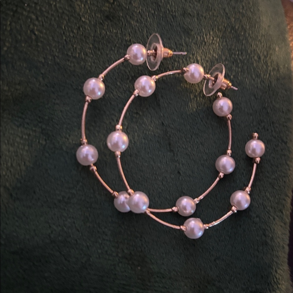 Faux pearl fashion Circle hoops earrings - Picture 6 of 7